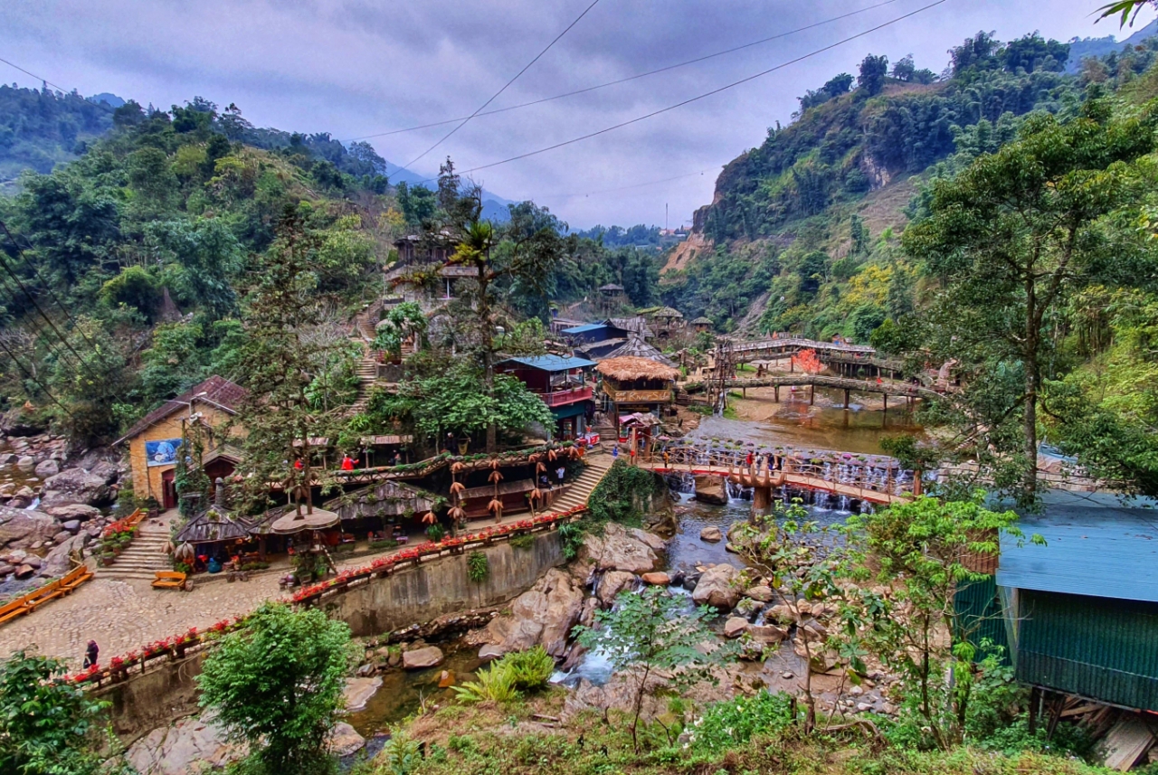 3N2D之旅 | 体验沙坝 - 征服范西潘峰 - 探索卡卡村 - Moana打卡 | 从河内出发